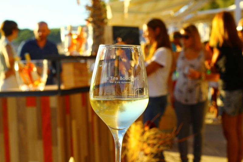 recherche bar à vin éphémère pour événementiel à Marseille