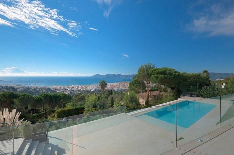 location de villa avec piscine à Cannes 06