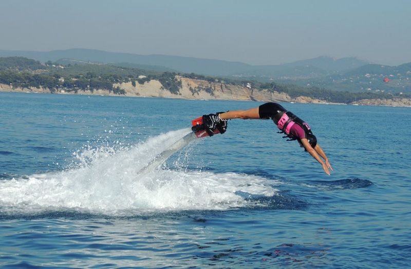 Flyboard animation incentive à Marseille 13
