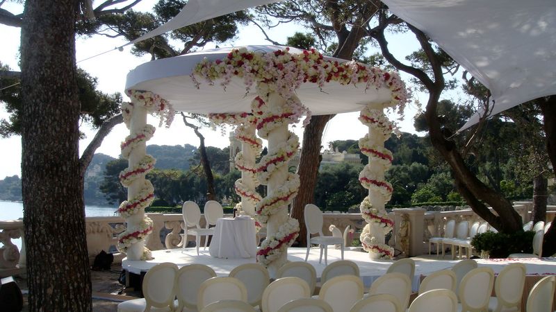 décorateur floral événementiel pour soirée de mariage ou soirée événementielle à Monaco Monté Carlo