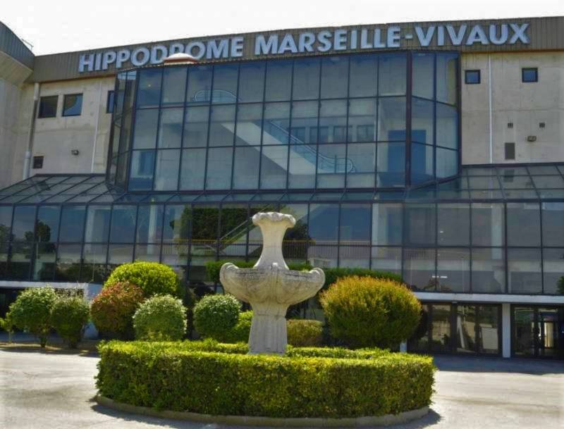 L'hippodrome Pont de Vivaux lieu de réception pour l'organisation d'événements à Marseille dans le 13