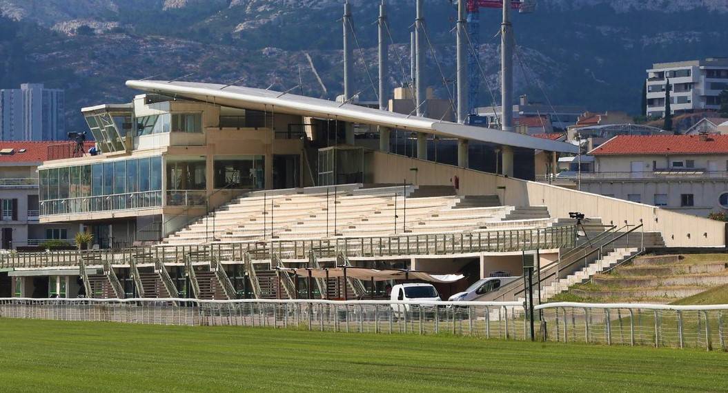 Vue de l'Hippodrome de Marseille Borély