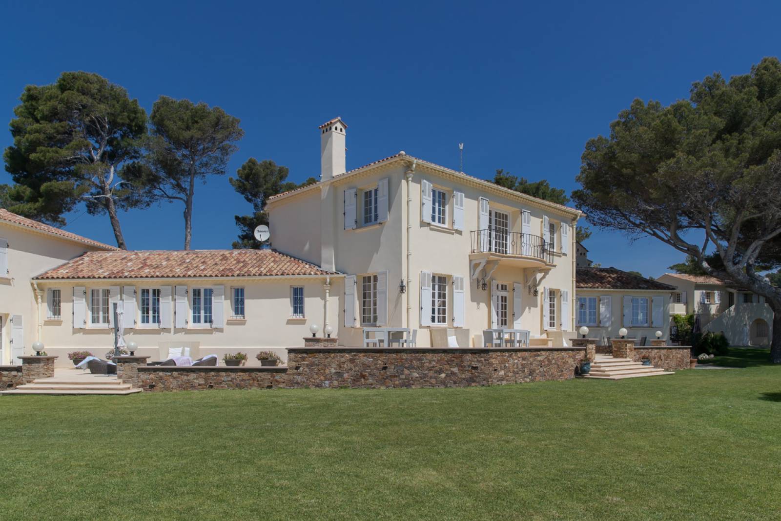 Lieu de réception haut de gamme pour vos soirées évènementielles en région sud est ou à Monaco 