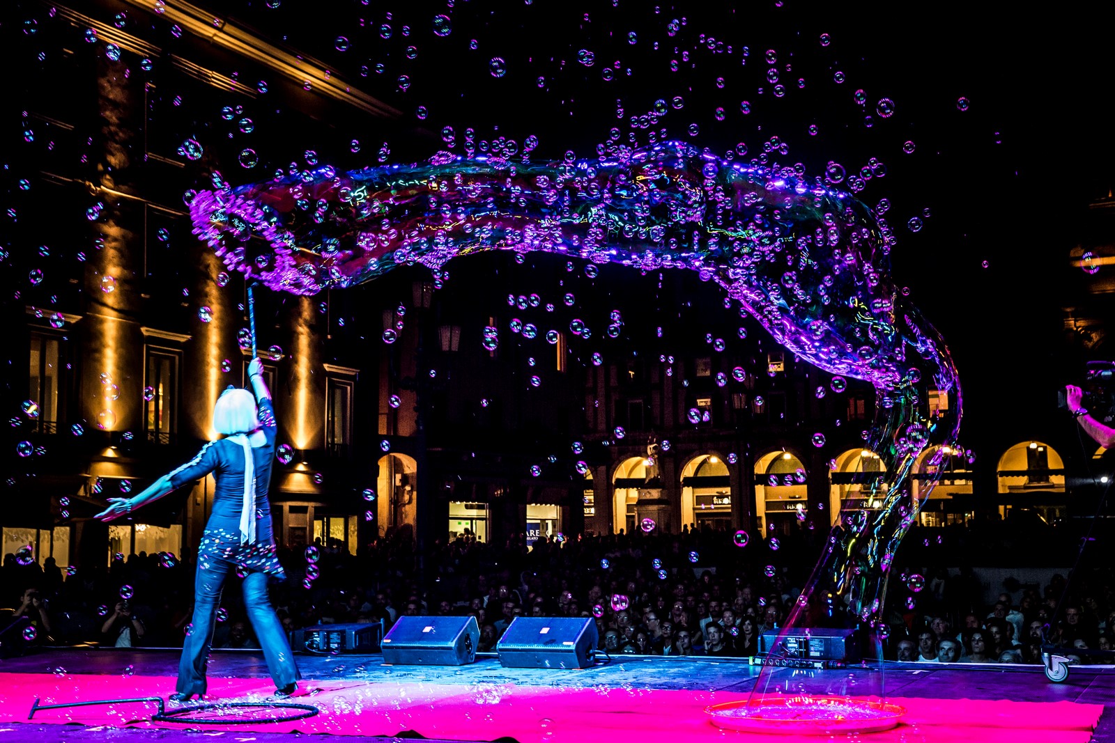 S... comme "spectacle/show" ? 3