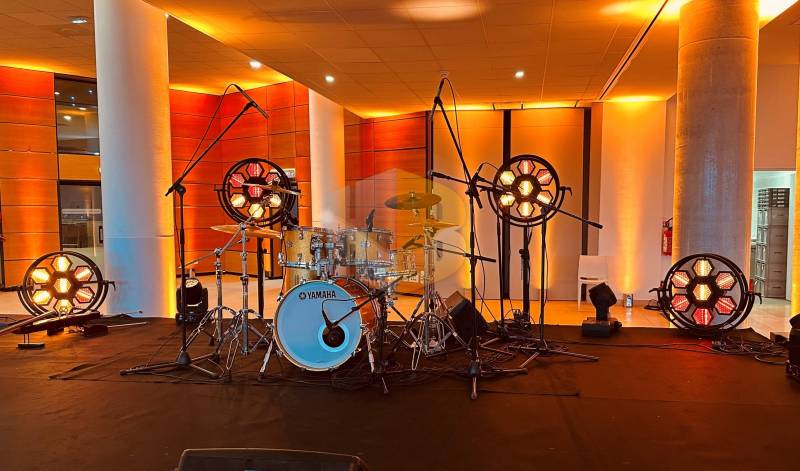 Location et installation de projecteur Portman P1 mini pour votre soirée de gala à Cannes