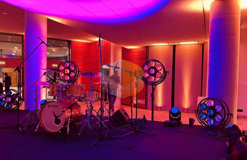 Location et installation de projecteurs portman P1 mini pour votre soirée événementielle à Cannes 