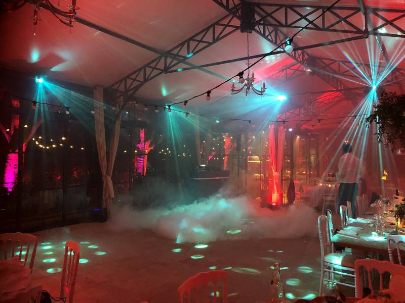 recherche pour mariage un chateau près d'aix en provence