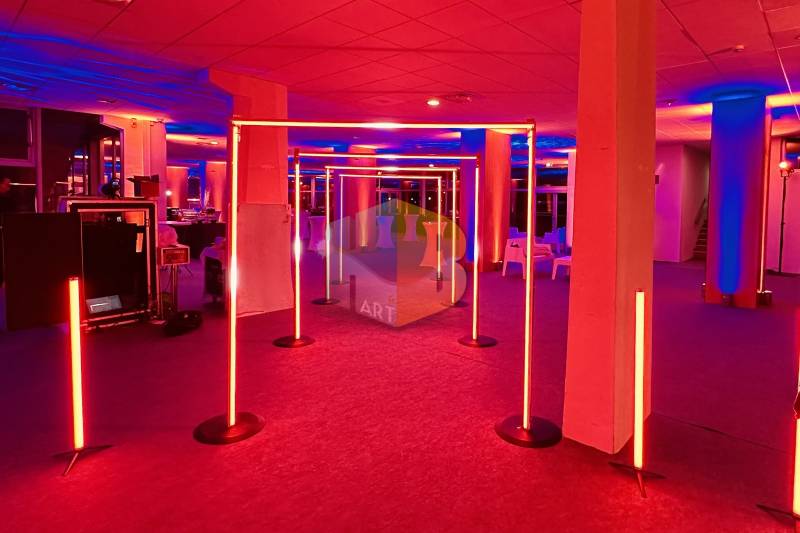 Louez avec installation de tubes led Astera Titan et Hypérion pour vos soirées événementielles à Marseille 