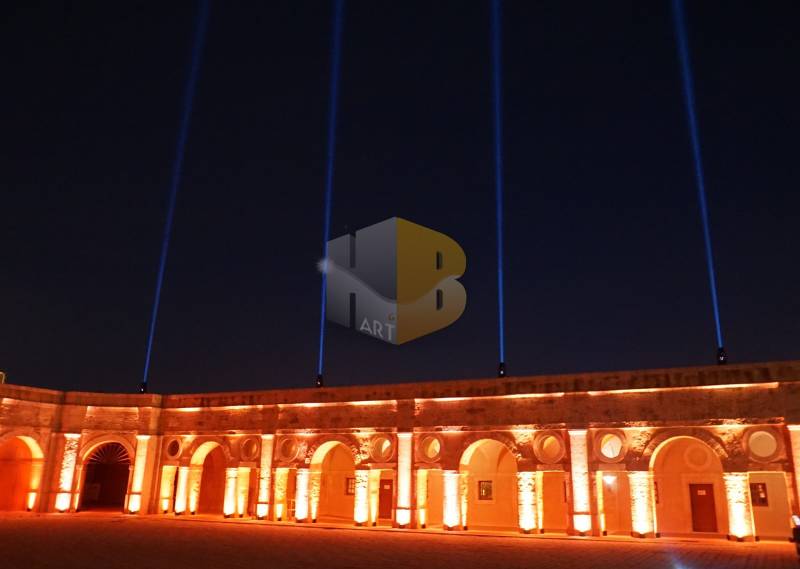 Location de projecteur lyres et changeurs de couleurs led pour événementiel à Cannes Cote d 'Azur 06