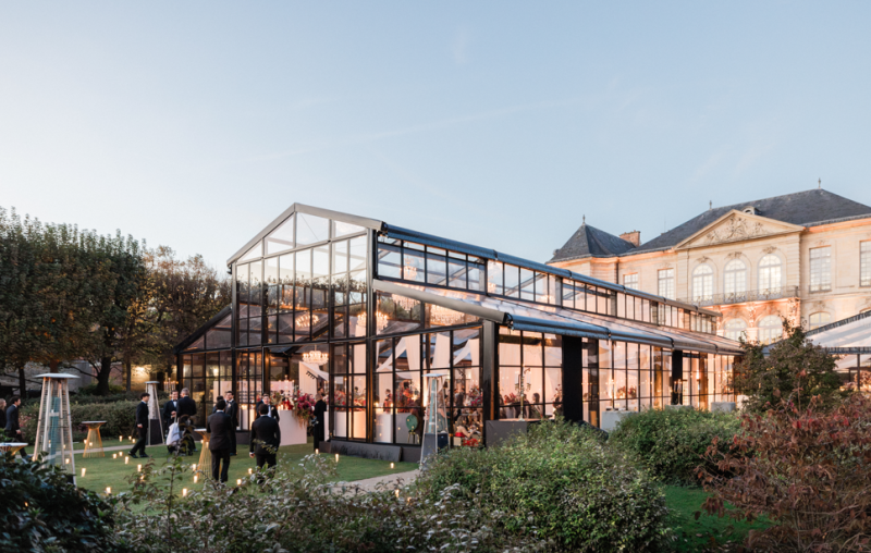 Be Lounge spécialiste en location de mobilier, structures et sols pour événémentiel en région PACA et à Monaco