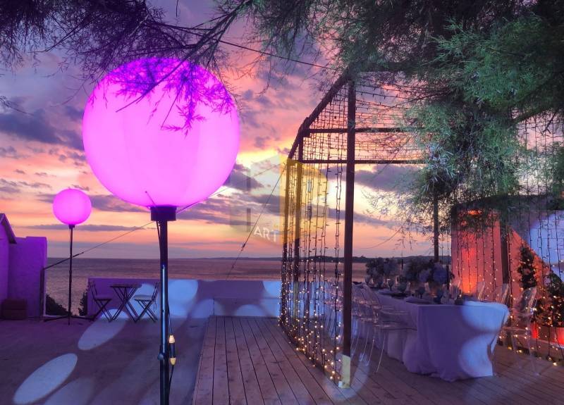 Prestataire technique pour la location et l'installation de ballons led pour vos événements à Monaco