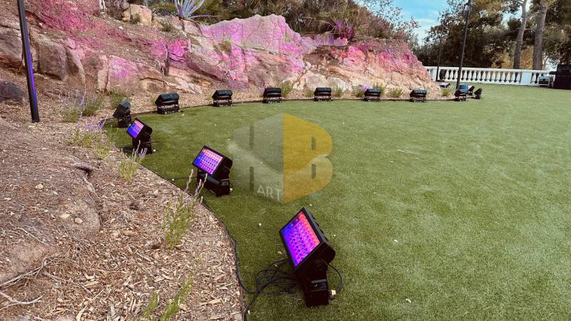 Location et installation de projecteurs architecturaux pour vos soirées événementielles à Monaco 