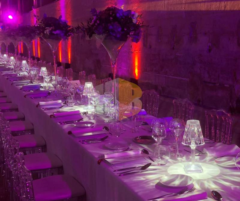 Location et installation de lampes centre de tables pour événementiel à Marseille