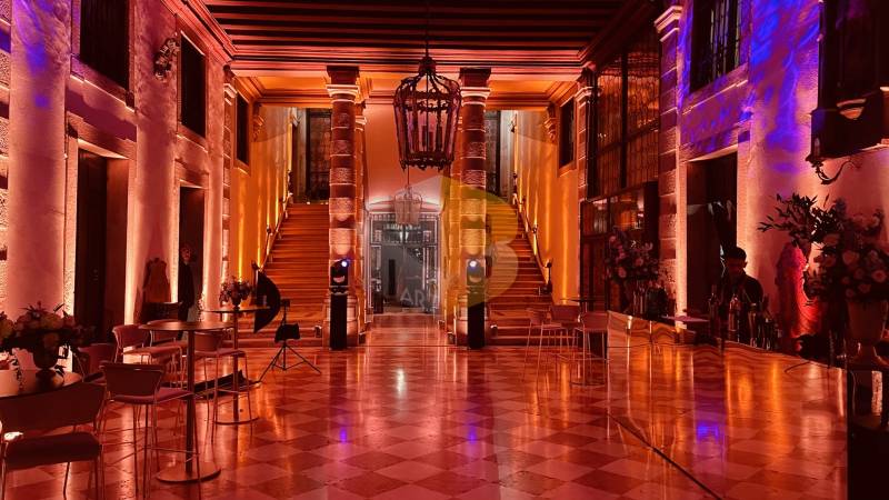 hb art Location d'éclairage et de projecteurs à led sur batterie pour soirée à Cannes dans le 06