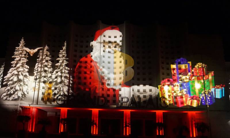 Projection personnalisée sur le thème de Noël pour l'évènement des fêtes de fin d'année à Lyon
