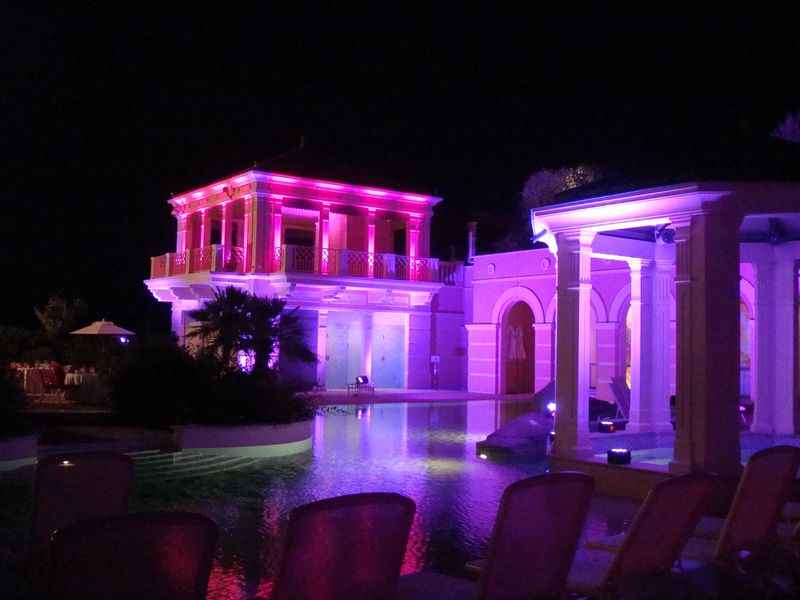 Location d'éclairage et de projecteurs à led sur batterie pour séminaire à Monaco