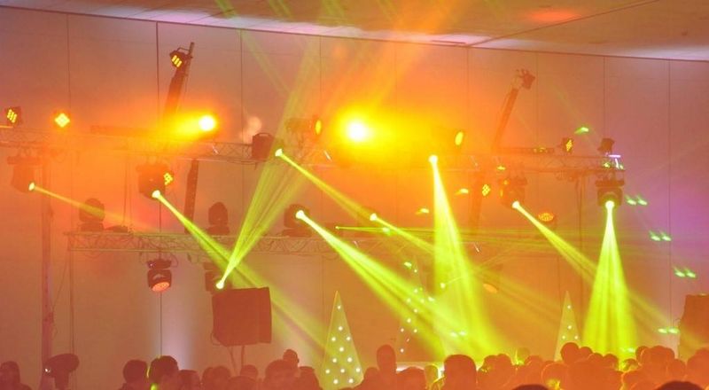 recherche DJ pour mariage et événementiel à Cannes 06