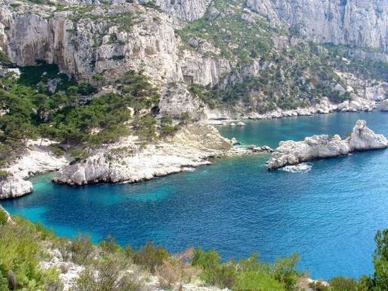 du team building avec le rallye nautique dans les calanques de marseille provence