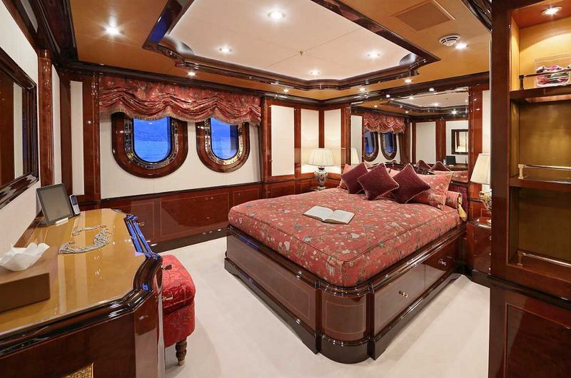 Location de yacht de 56 m pour soirée événement à Monaco