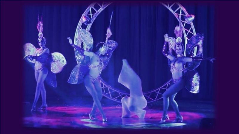 Danseuse de revue cabaret  pour événementiel à Cannes et 06