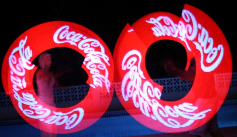 Performer jongleur lumineux pour mariage et événementiel à Cannes et 06