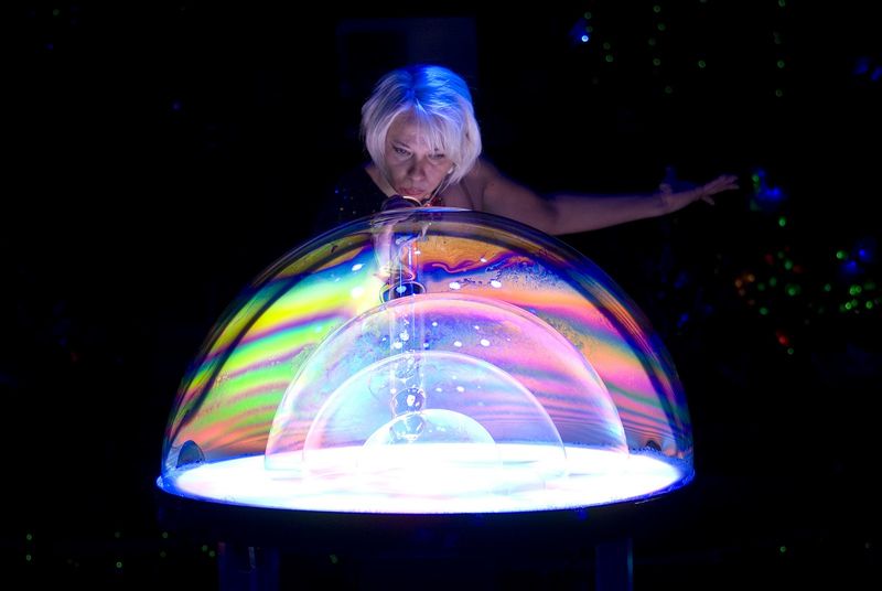 Spectacle de bulle de savon pour événementiels  à St Tropez dans le Var